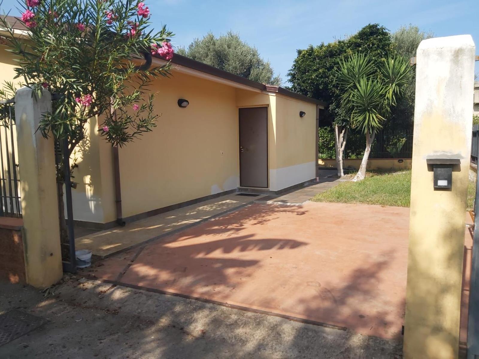 Casa Vacanza Marta Torrenova  Exterior foto